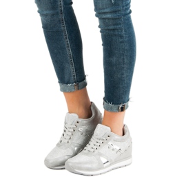 Cm Paris Tênis prateados com strass cinza 1