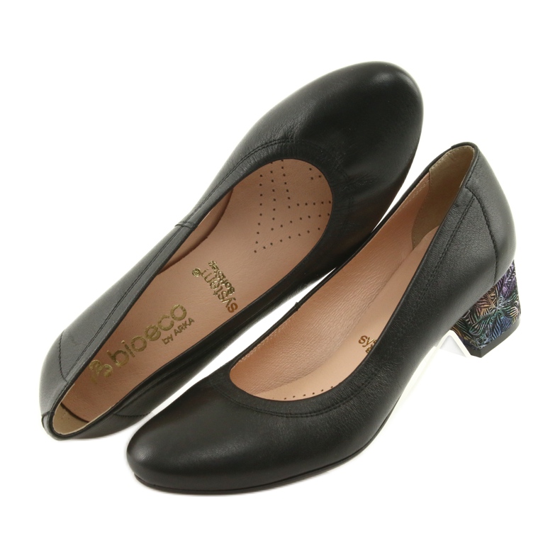 Arka Bombas de couro feminino preto 5627 4