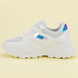 Tênis branco com efeito holo 1 Tênis branco com efeito holo 1