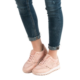 Calçados esportivos com cristais rosa 1 Calçados esportivos com cristais rosa 1