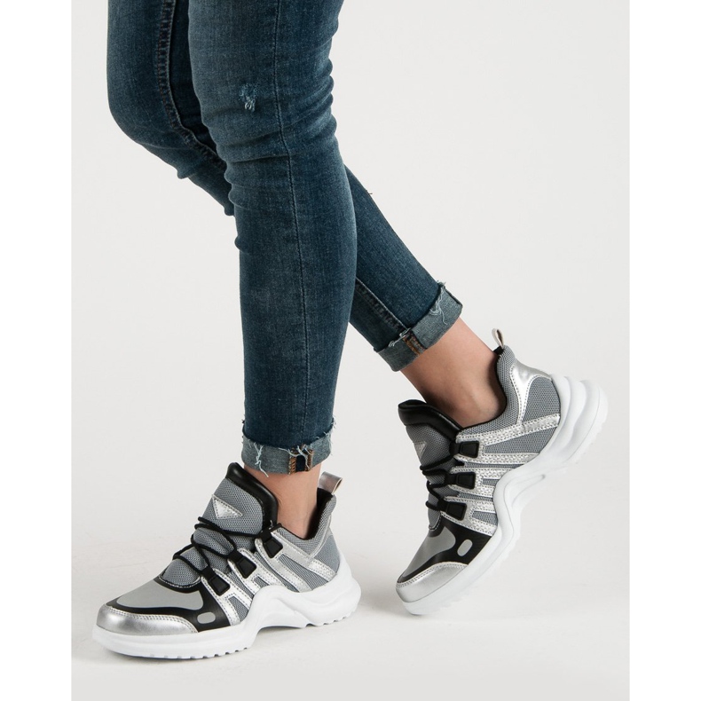 Calçados Esportivos Cinza 2