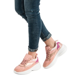 Calçado elegante na plataforma rosa 2