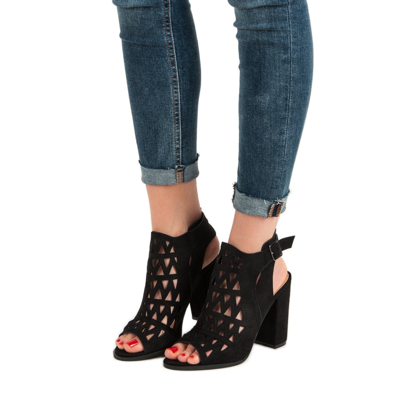 Chc Shoes Sandálias feitas a céu aberto preto 1