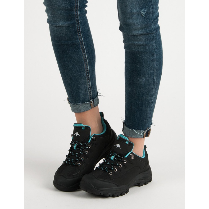 Sapatos de trekking pretos 2