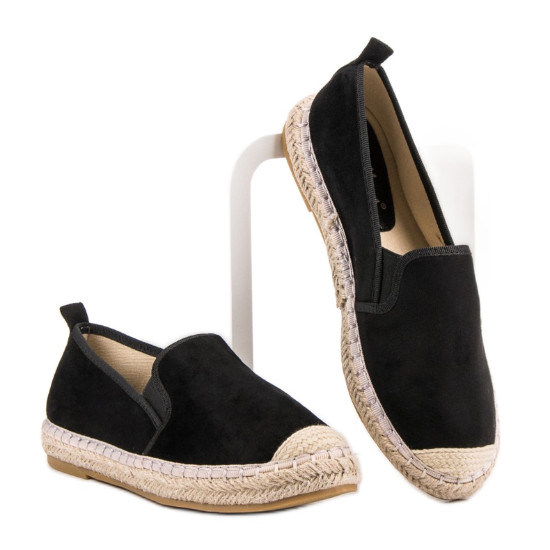 Fama Slipons pretos 2