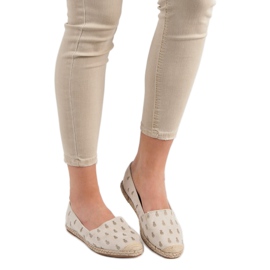 Lucky Shoes Alpercatas bege com abacaxi 1