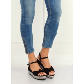 Sandálias pretas com salto em cunha B126 Preto 2