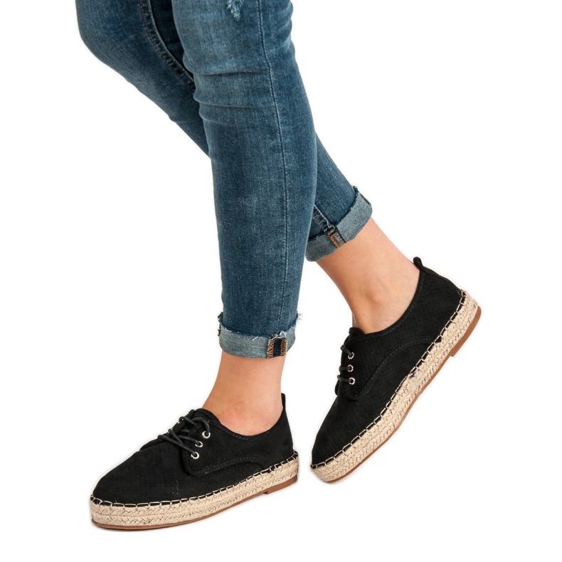 Small Swan Brogues de camurça a céu aberto preto 1