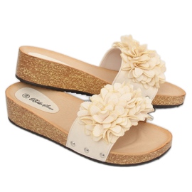 Chinelos bege com flores S63 Beige 1 Chinelos bege com flores S63 Beige 1