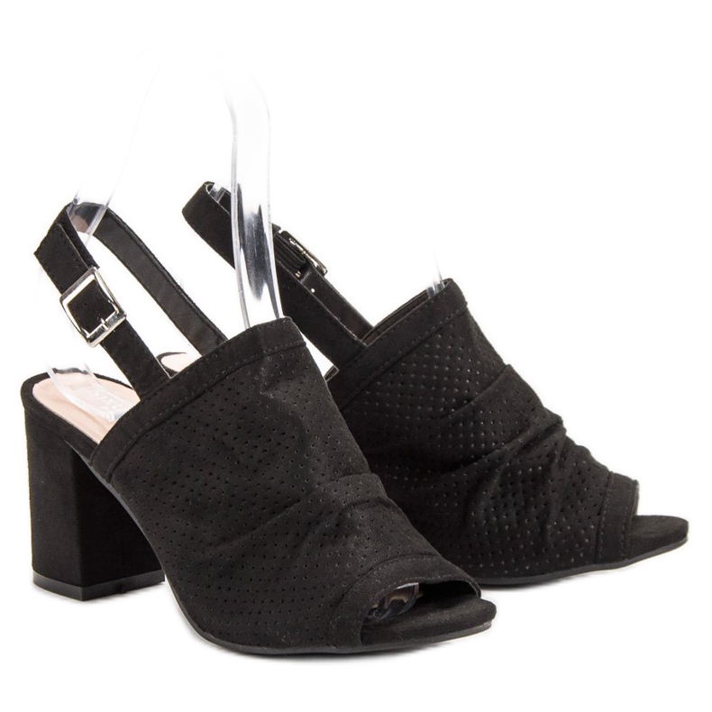 Sixth Sense Sandálias a céu aberto em um bar preto 2