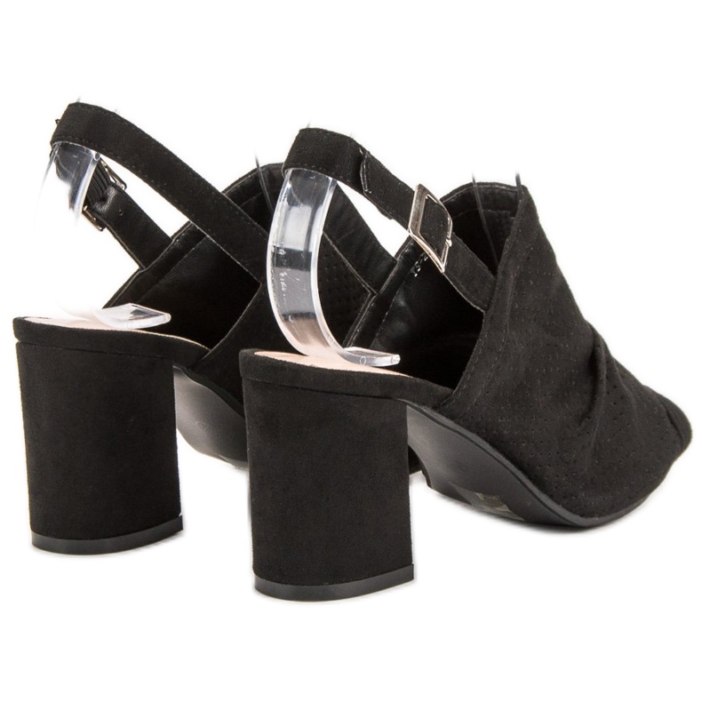 Sixth Sense Sandálias a céu aberto em um bar preto 1