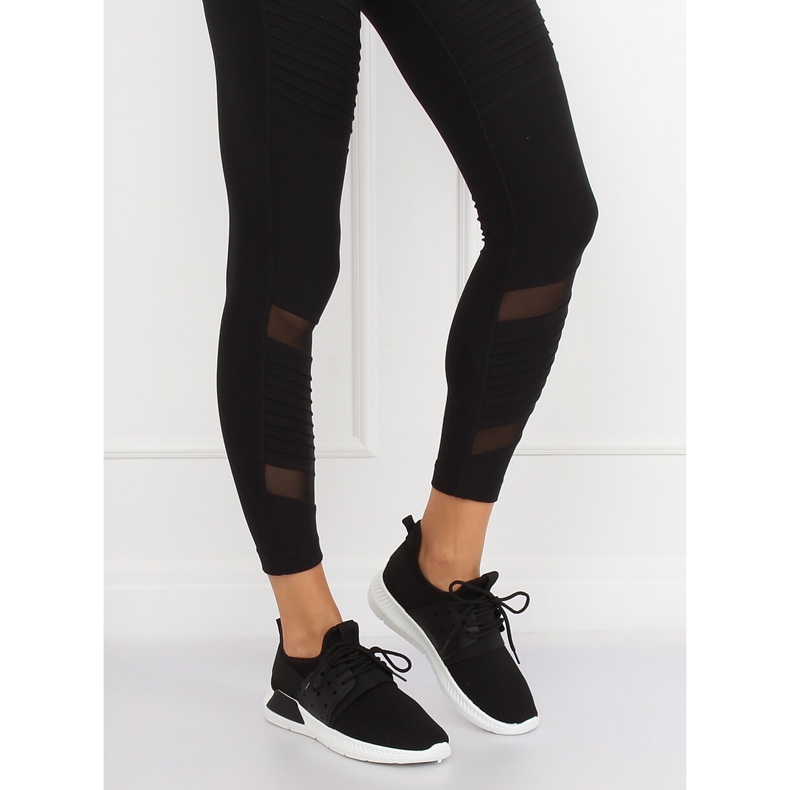 Sapatos esportivos pretos 7781-Y pretos 1