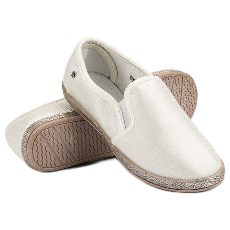 Balada Slipons brancos 1