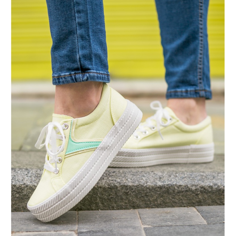 Kylie Tênis na plataforma amarelo 1
