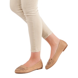 Small Swan Mocassins bege escuro clássicos 1