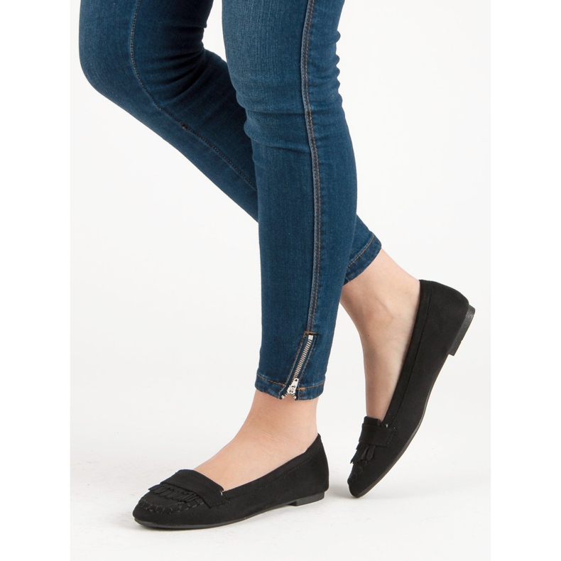 Small Swan Mocassins pretos clássicos 1