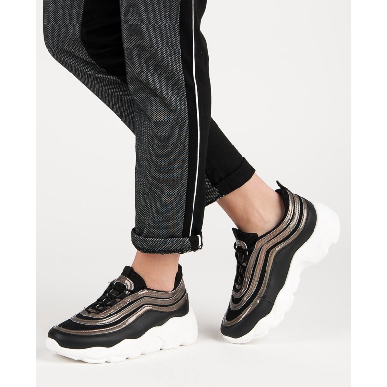 Calçados esportivos leves preto 1