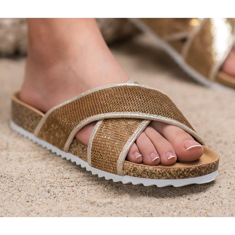 Kylie Chinelos dourados com lantejoulas 2