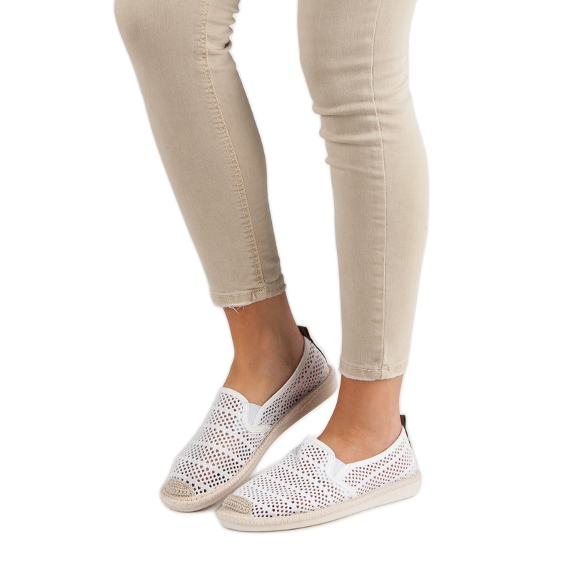 Sapatilhas de renda branco 2 Sapatilhas de renda branco 2