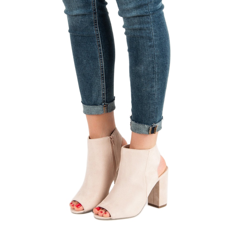 Ch. Creation Sandálias Fechadas Rosa Claro 1 Ch. Creation Sandálias Fechadas Rosa Claro 1