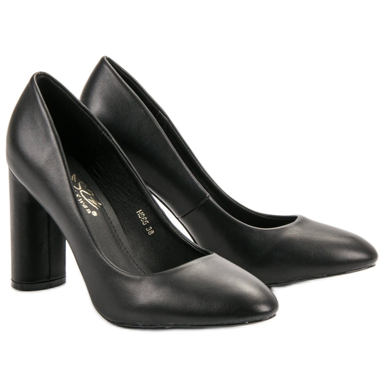 Small Swan Bombas pretas em um pilar preto 2