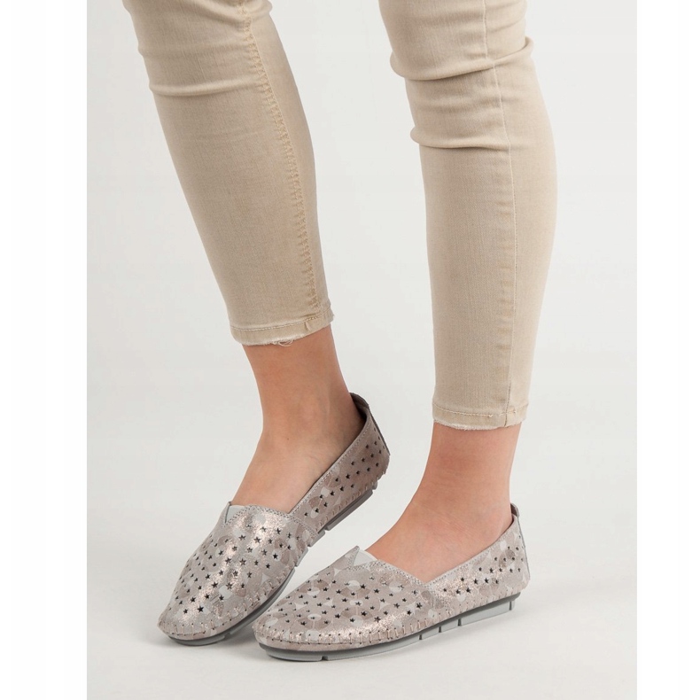 Kylie Calçados femininos de couro bege 1