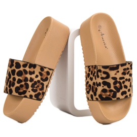 Anesia Paris Chinelos de camurça na plataforma castanho 1