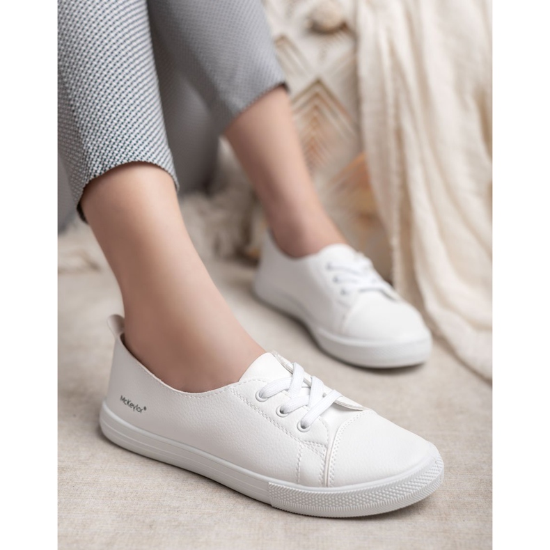 Mckeylor Tênis branco 2