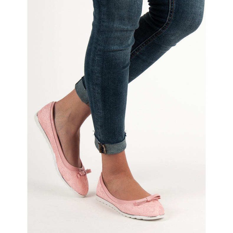 SHELOVET Bailarina com renda rosa 1 SHELOVET Bailarina com renda rosa 1