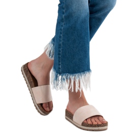 Bestelle Chinelos de camurça clássicos bege 2 Bestelle Chinelos de camurça clássicos bege 2