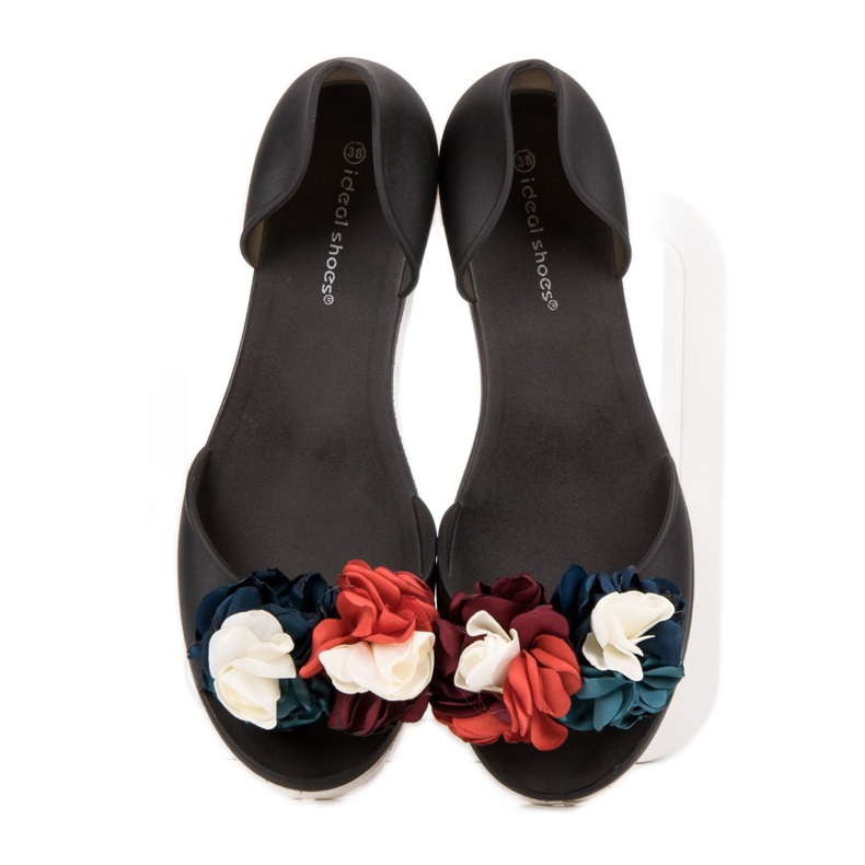 Ideal Shoes Meliski com flores preto 1 Ideal Shoes Meliski com flores preto 1