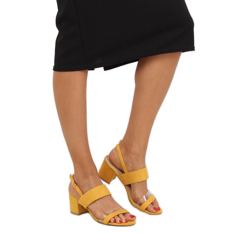 Sandálias de salto alto amarelas 660-1 / SA-2 Amarelo 1
