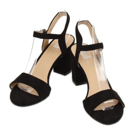 Sandálias pretas FH-3M25 pretas no poste preto 1