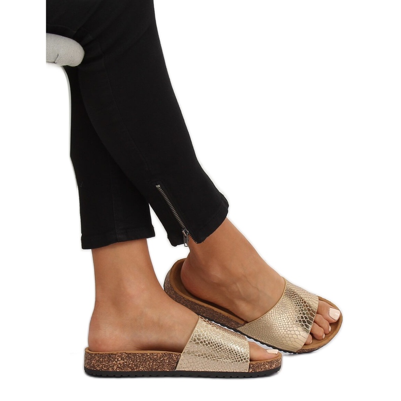 Chinelos dourados femininos PK44491 ouro 2