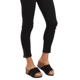 Chinelos pretos GU56 pretos 1