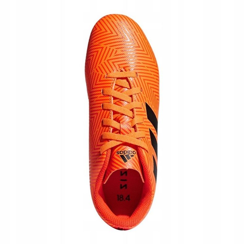 As chuteiras adidas Nemeziz 18.4 FxG Jr DB2355 multicolorido laranja 2