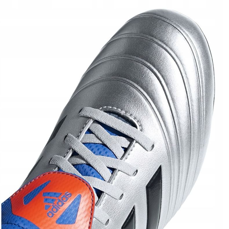 Chuteira Adidas Copa 18.4 FxG M DB2458 cinza prata 2