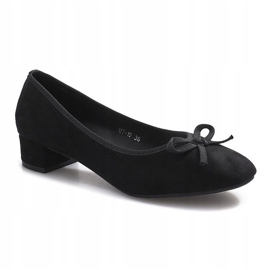 Sapatos pretos no poste Espanola 1