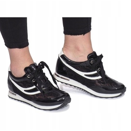 Tênis Mont Blanc preto perfurado 1