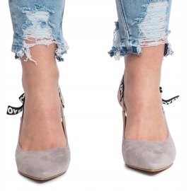 Sandálias cinza de salto alto da Love Paris 2