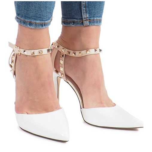 Saltos lacados a branco com tachas Behati amarelo 2