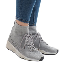 Tênis esportivos cinza 7S566 1