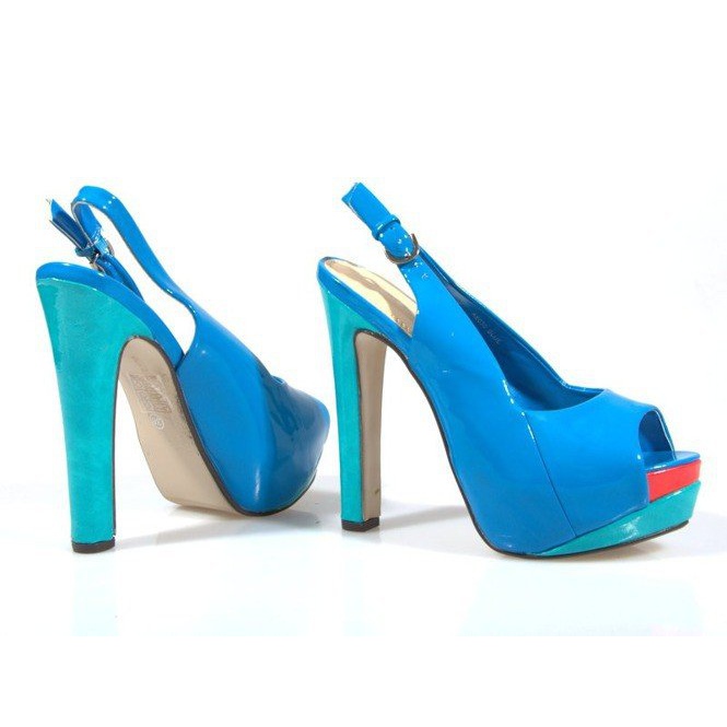 Bombeia sandálias na plataforma azul A8030 1