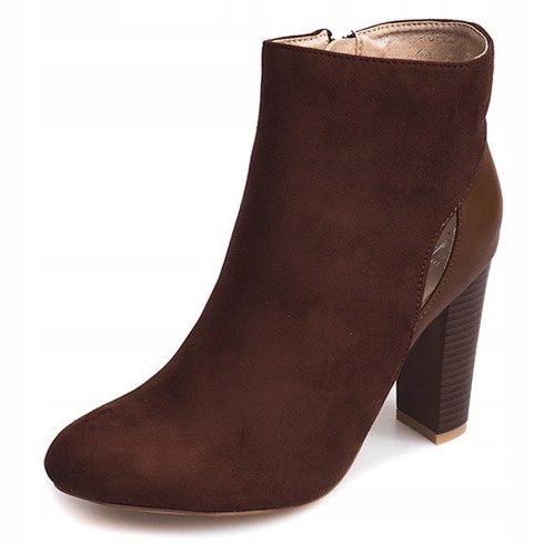 Botas de camurça marrom em um pilar com zíper 1