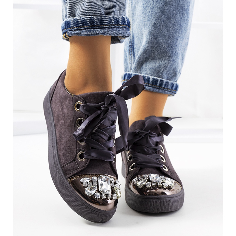 Tênis ricamente decorados 6192 cinza 1