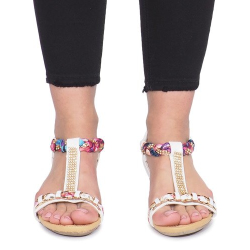 Sandálias brancas em um delicado salto Ruixin em cunha branco 1