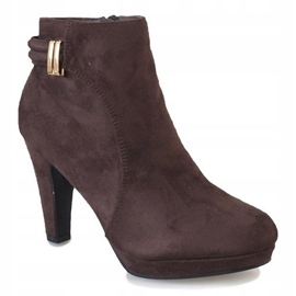 Botins de camurça marrom no poste 3263 1