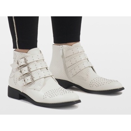 Botas brancas com tachas HQ909 branco 1