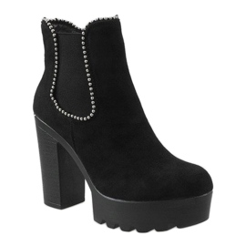 Botas pretas isoladas 123-80 preto 1