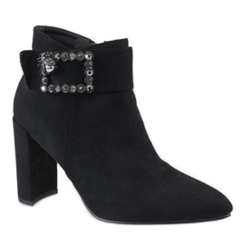 Botas pretas isoladas 58-579 preto 1